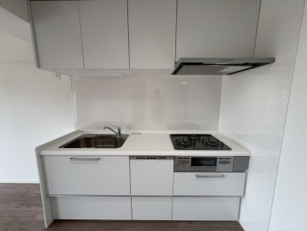 コンパクトなキッチンで掃除もラクラク