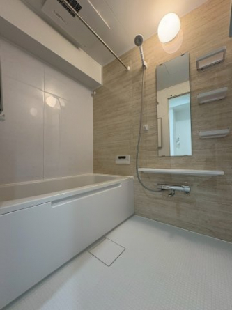 落ち着いた空間のお風呂です