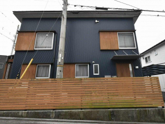 外観を北側より撮影