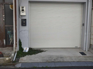 車庫のシャッター