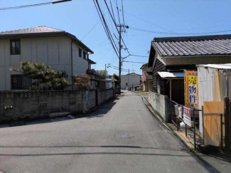 前面道路・東側から撮影