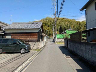 前面道路・西側から撮影