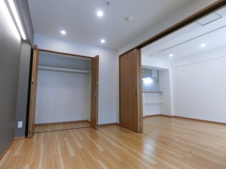 【居間・リビング】