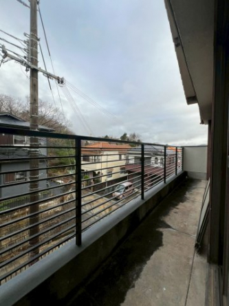 【バルコニー】