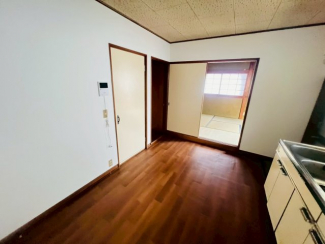 【居間・リビング】