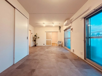 【居間・リビング】