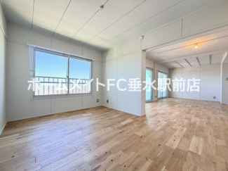 【居間・リビング】