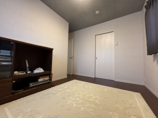 ２F洋室はプライベートルームはゆったりと快適にお過ごしすることができます。