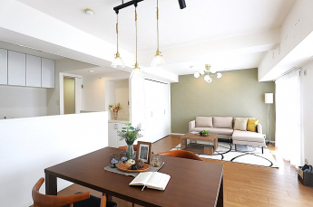 【居間・リビング】