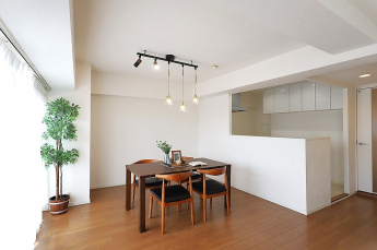 【居間・リビング】