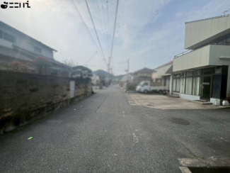 【前面道路含む現地写真】