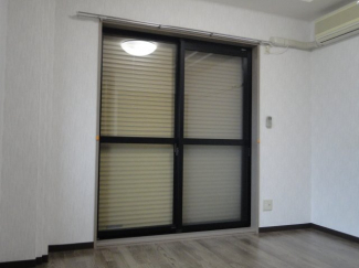 シャッター雨戸