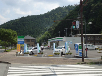 ファミリーマート篠山口駅前店まで1,215ｍ
