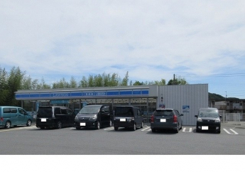 ローソン篠山インター店様まで400m