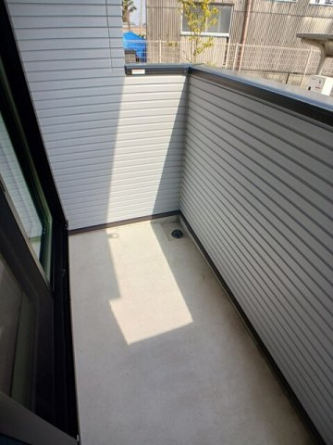 【バルコニー】