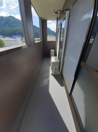 【バルコニー】