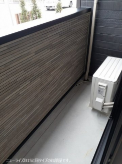 【バルコニー】