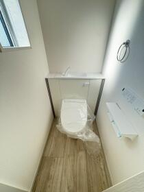 ゆったりとした空間のトイレです