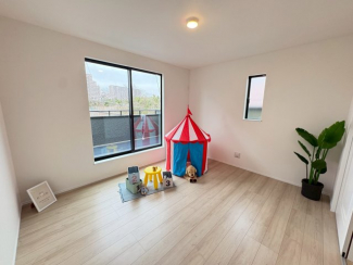 スタンダードな洋室です