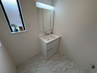 独立洗面化粧台付き