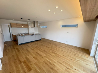 ゆったり過ごせるリビングです