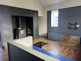 薪ストーブのあるリビング