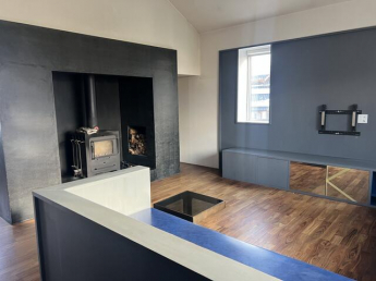 薪ストーブのあるリビング