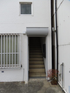 １階シャッター有