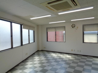 進和ビルの画像