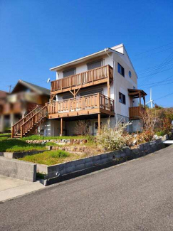 南あわじオーシャンビュータウン晴海ヶ丘分譲地内の別荘の画像