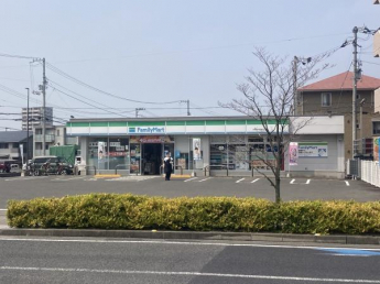 ファミリーマート新居浜坂井町店まで900m