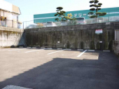 松山市鴨川２丁目の駐車場の画像