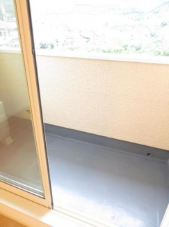 【バルコニー】