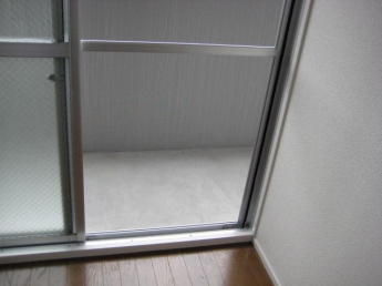 【バルコニー】