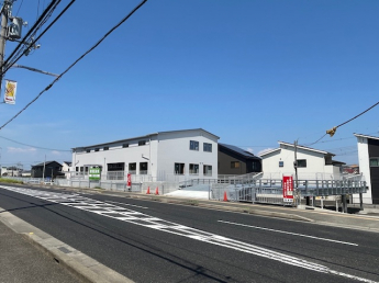 大通りに面しており、視認性が高いです