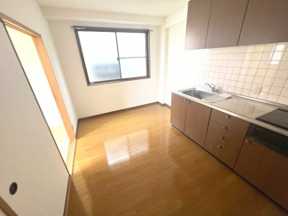 【居間・リビング】