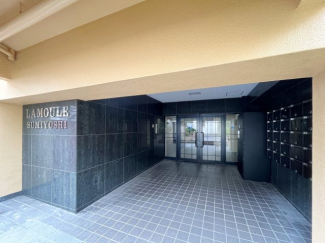 【エントランス】