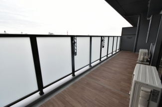 【バルコニー】