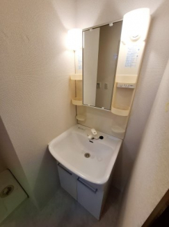 【洗面所】