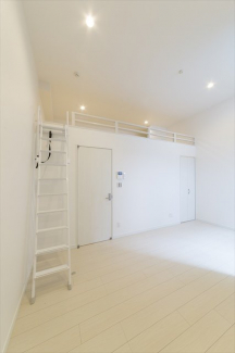 こちらの居間で趣味の時間をお楽しみください