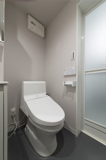 シンプルで使いやすいトイレです