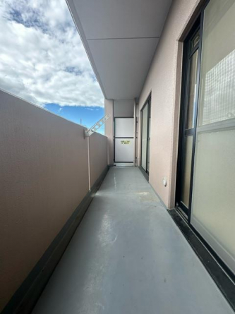 広々としたバルコニーです