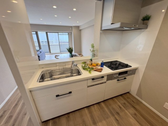 明るいキッチンです