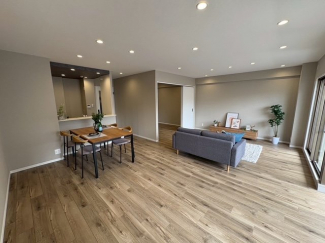 【居間・リビング】