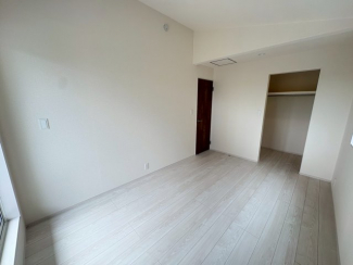 広々とした洋室です