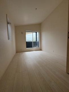 明るい洋室です