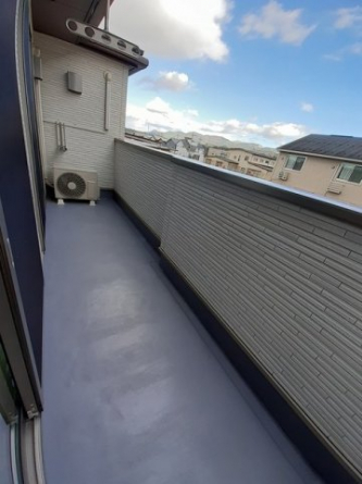 【バルコニー】