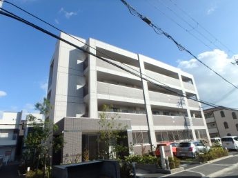 落ち着いた雰囲気の外観です