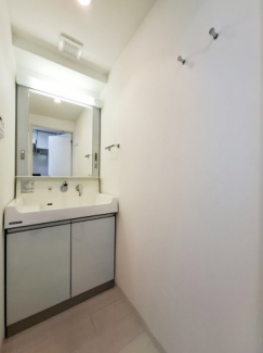 【独立洗面所】