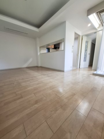 【居間・リビング】